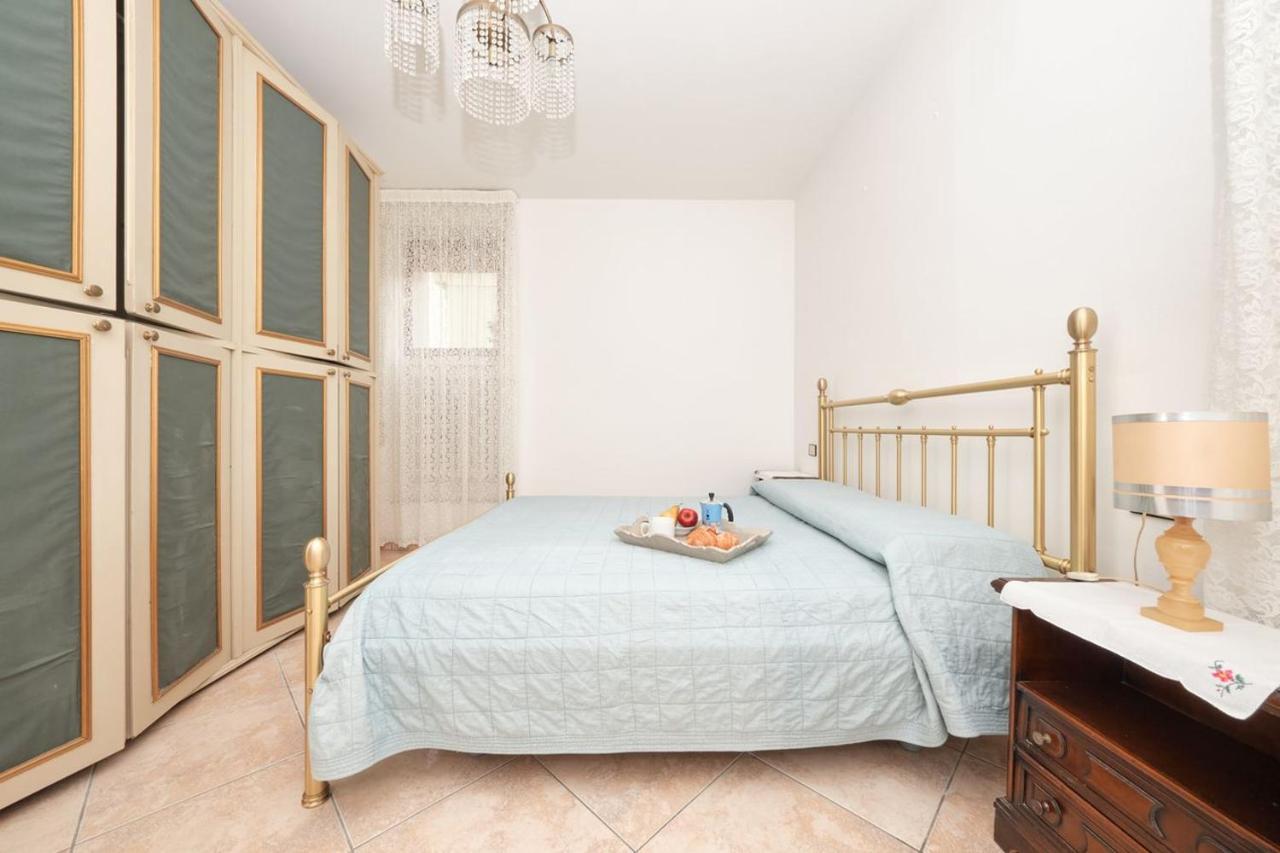 Appartamento Floriana Desenzano del Garda Eksteriør bilde