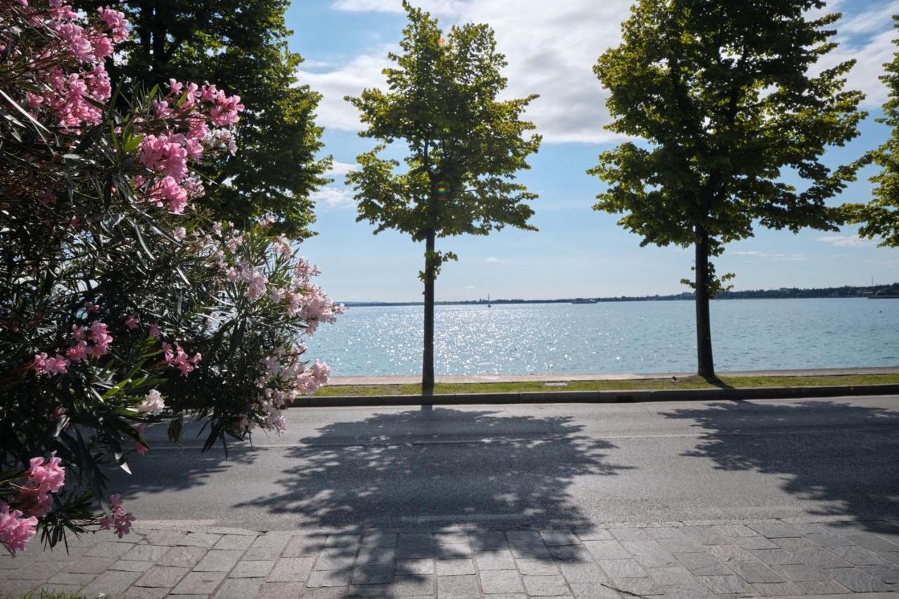 Appartamento Floriana Desenzano del Garda Eksteriør bilde